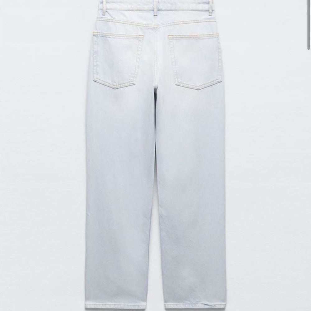 ZARA Light Blue Mid Rise Jeans - Picture 2 of 9